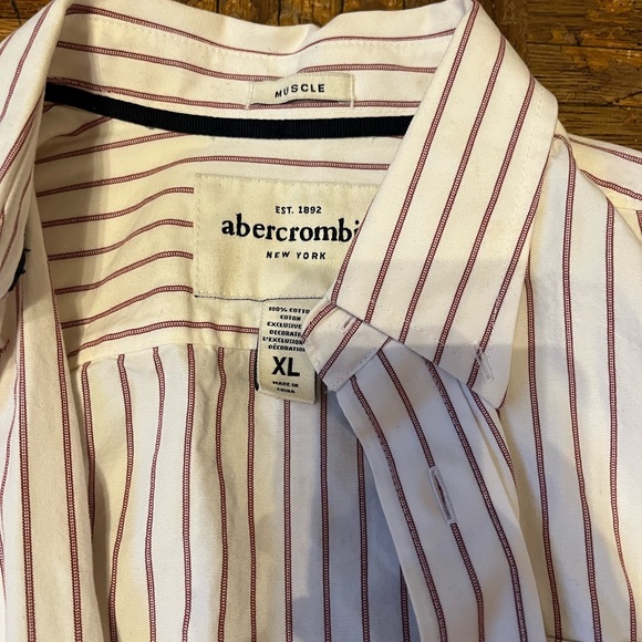 Abercrombie size XL, like new, - Picture 2 of 4